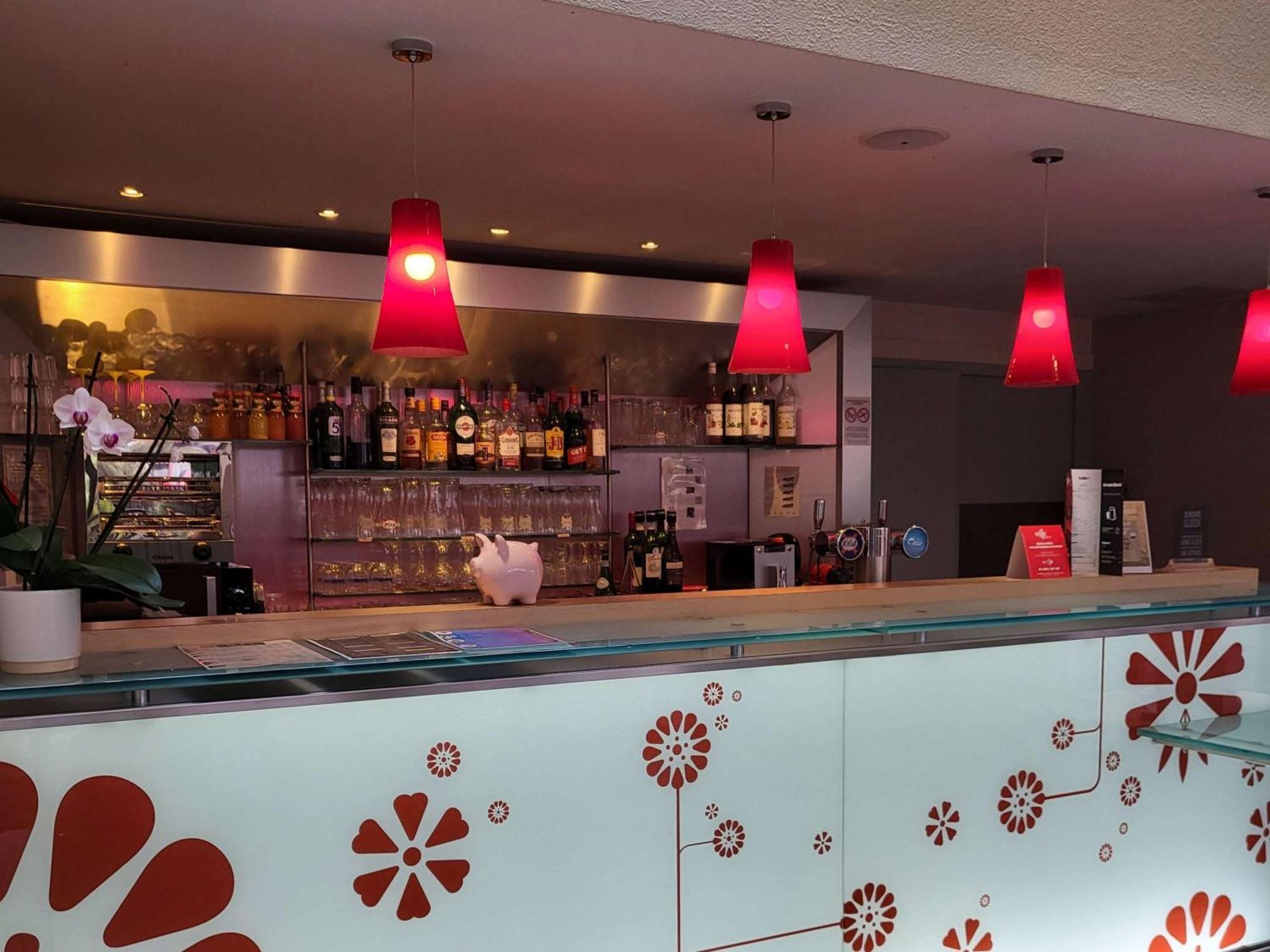 Ibis Saintes Hotell Eksteriør bilde