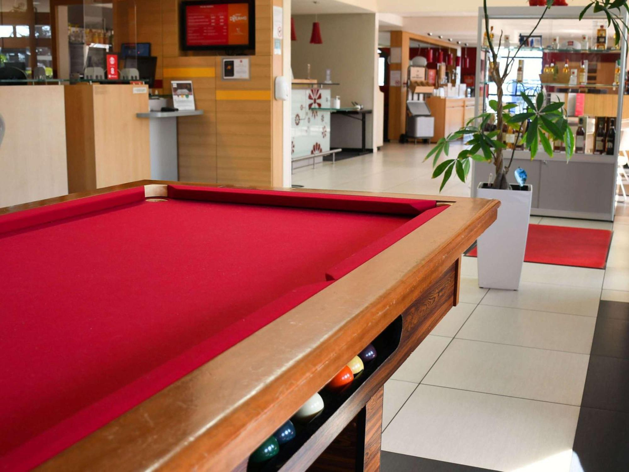 Ibis Saintes Hotell Eksteriør bilde