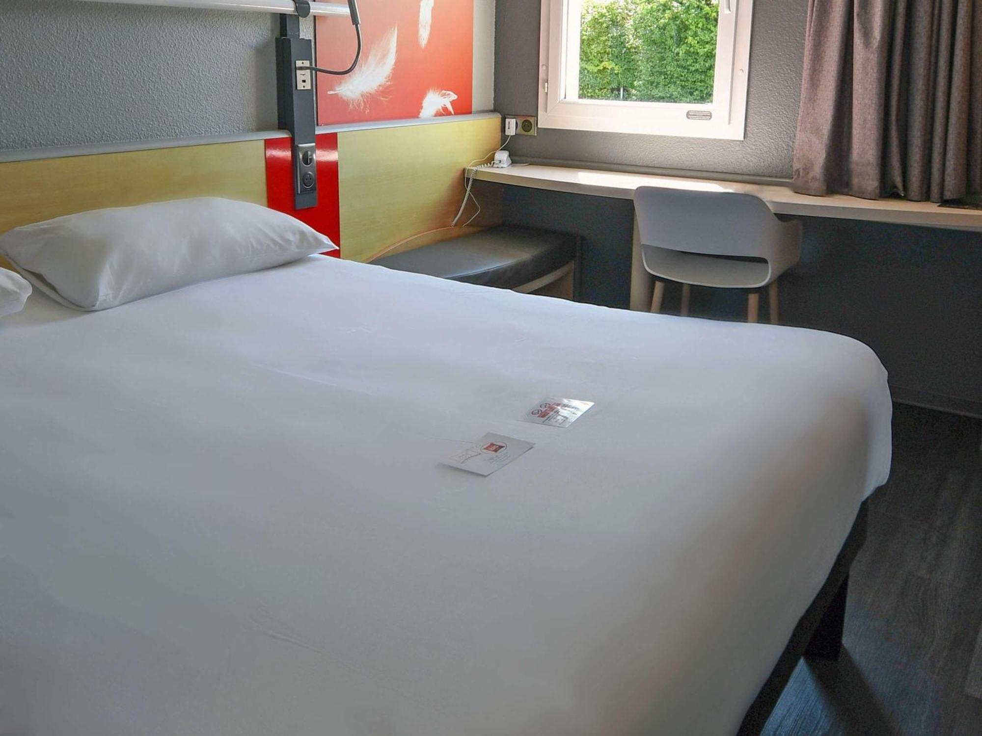 Ibis Saintes Hotell Eksteriør bilde